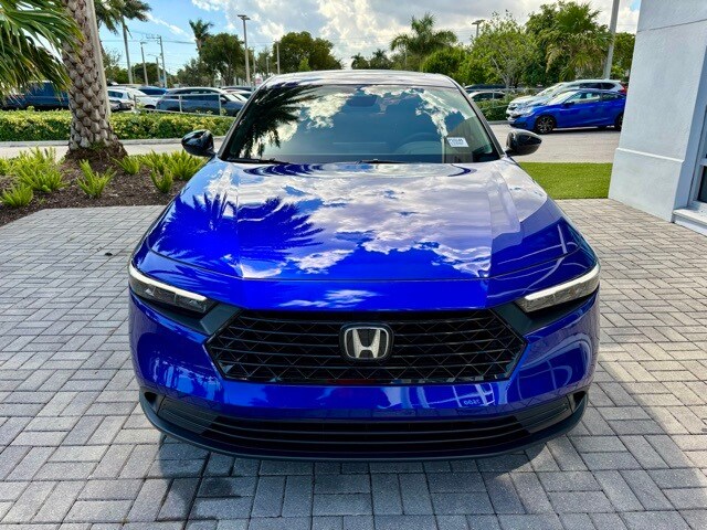 2025 Honda Accord Hybrid Sport photo 2