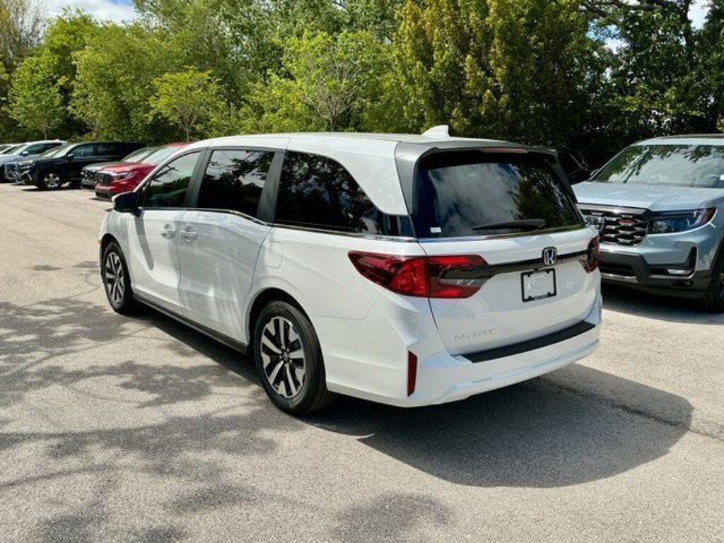 New 2026 Honda Odyssey EX-L Van Passenger