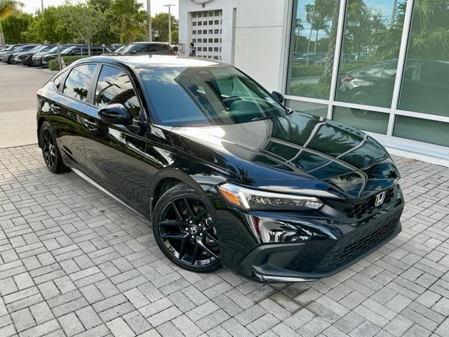 2023 Honda Civic Hatchback Sport's photo