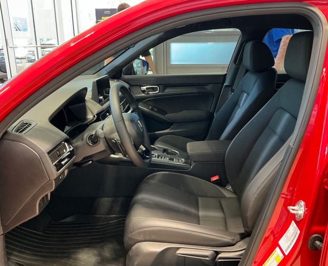 2026 Honda Civic Sport - Photo 8