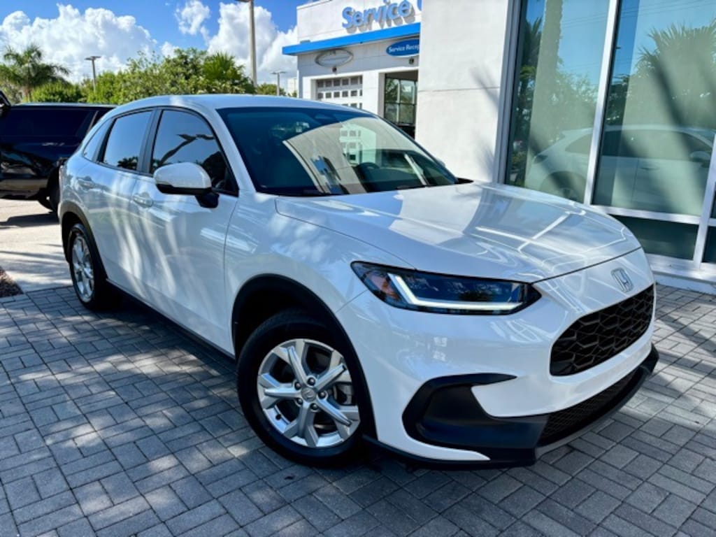 Certified 2025 Honda HR-V LX SUV