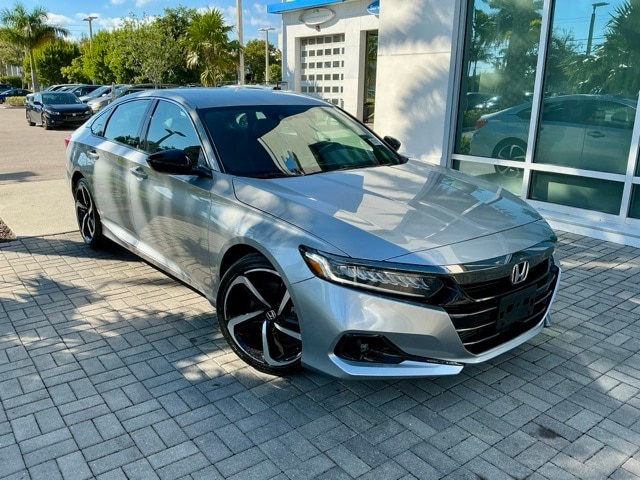 2022 Honda Accord Sport's photo