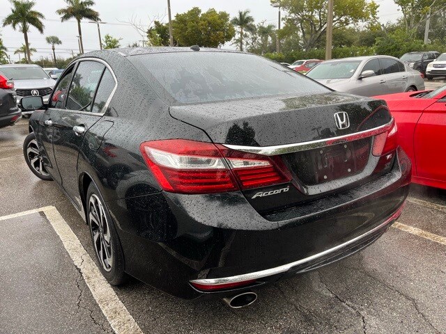 2016 Honda Accord EX-L V6 photo 3