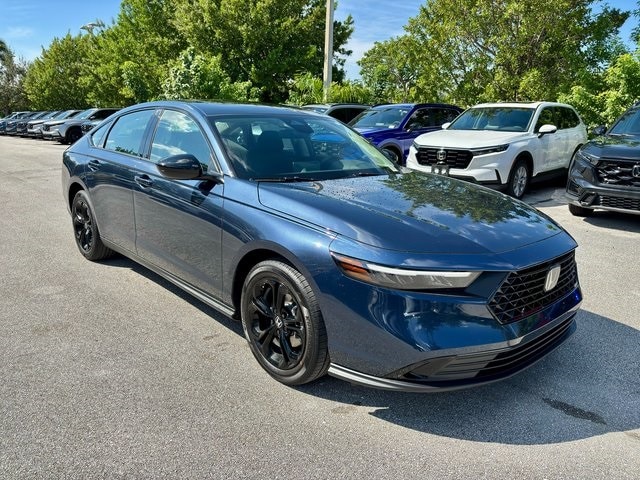 2025 Honda Accord SE's photo