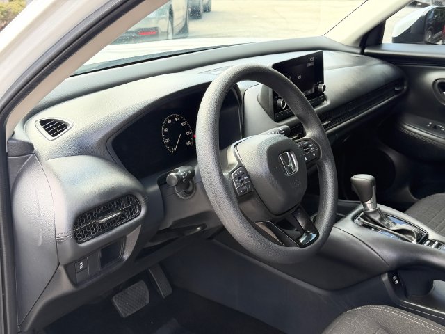 2025 Honda HR-V LX - Photo 14