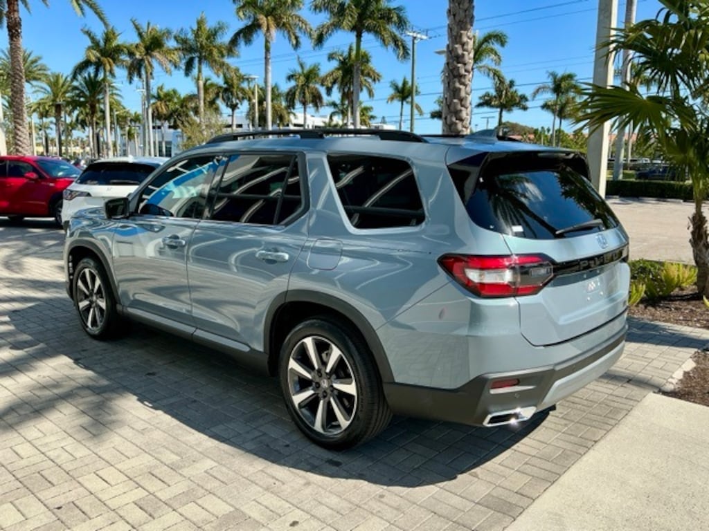 Certified 2023 Honda Pilot Touring SUV