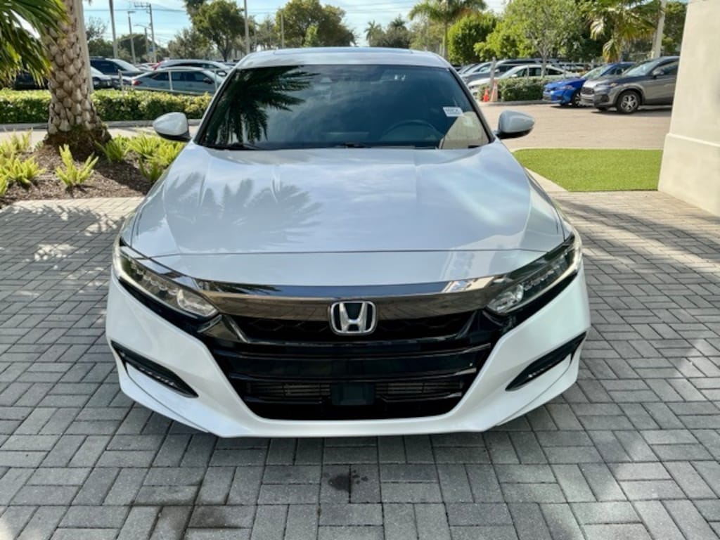 Used 2018 Honda Accord Sport 2.0T Sedan