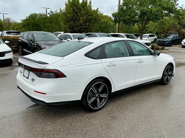 2026 Honda Accord Hybrid Sport - Photo 6