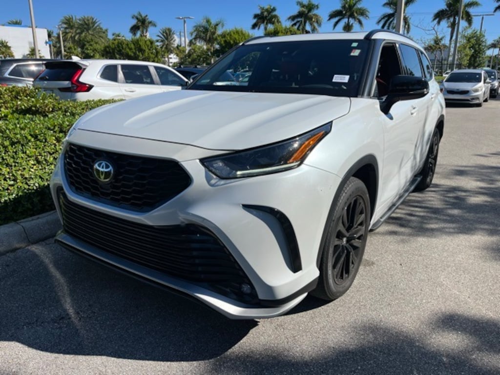 Used 2023 Toyota Highlander XSE SUV