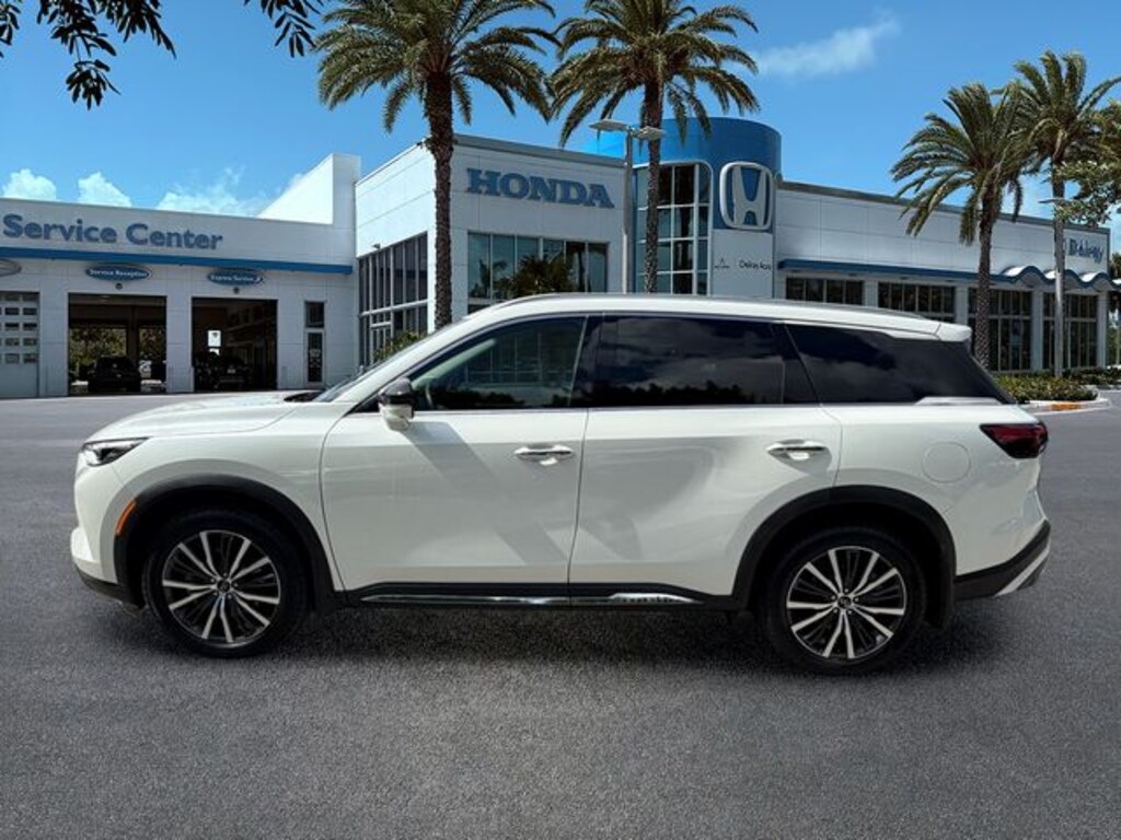 Used 2023 INFINITI