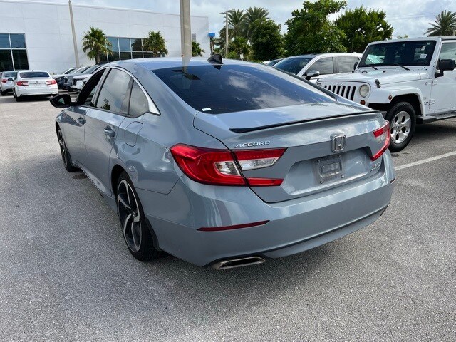 2022 Honda Accord Sport 2.0T photo 2