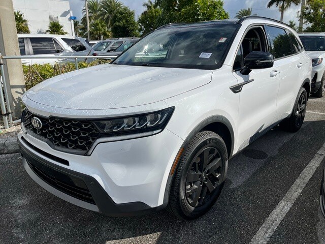2021 Kia Sorento S photo 2