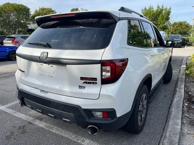 2023 Honda Passport TrailSport photo 2