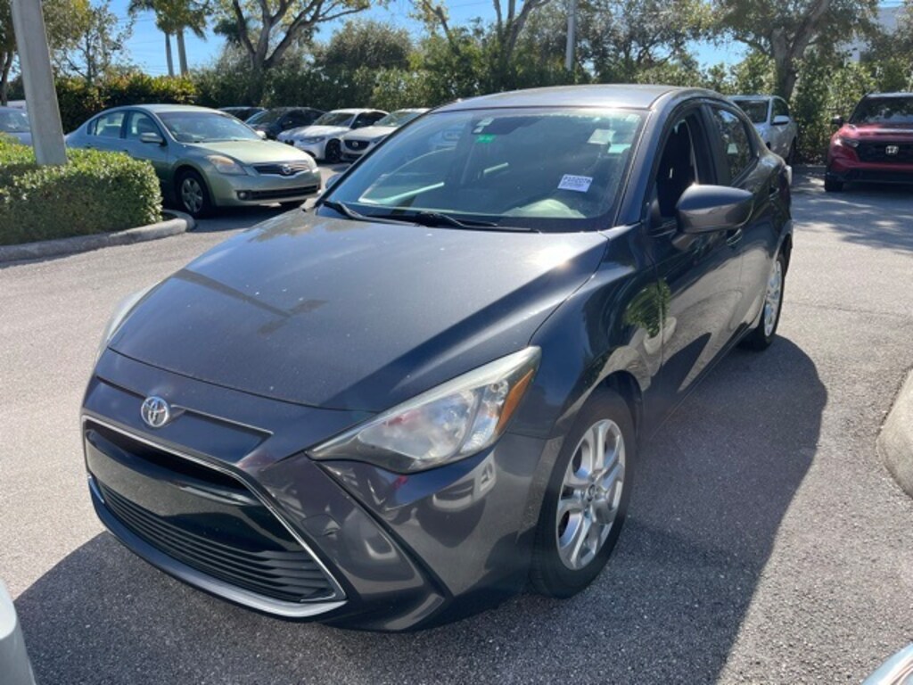 Used 2017 Toyota Yaris iA Base Sedan