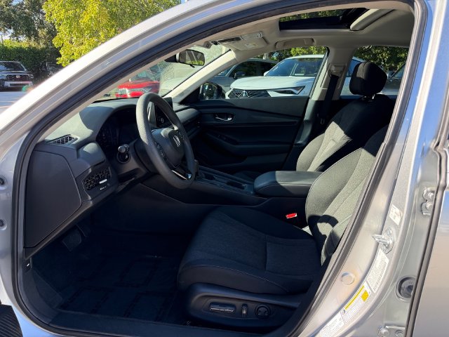 2024 Honda Accord EX - Photo 9