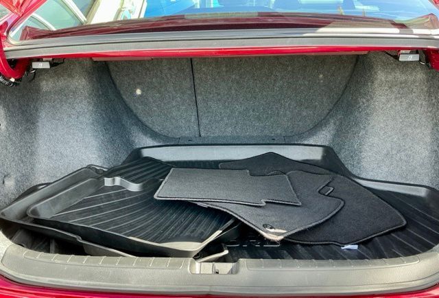 2019 Honda Accord EX-L - Photo 12