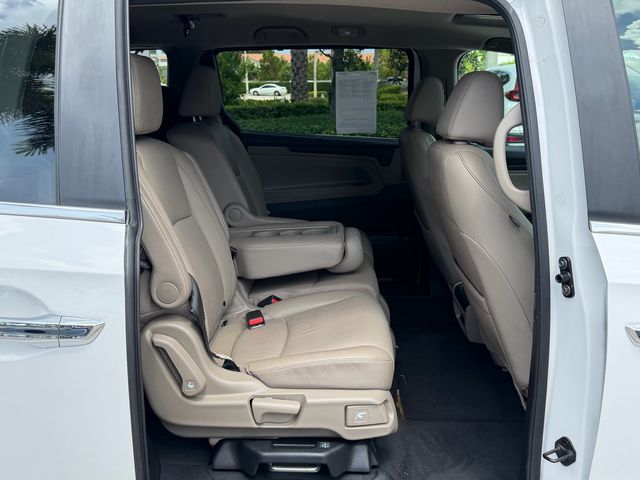 2024 Honda Odyssey EX-L - Photo 16