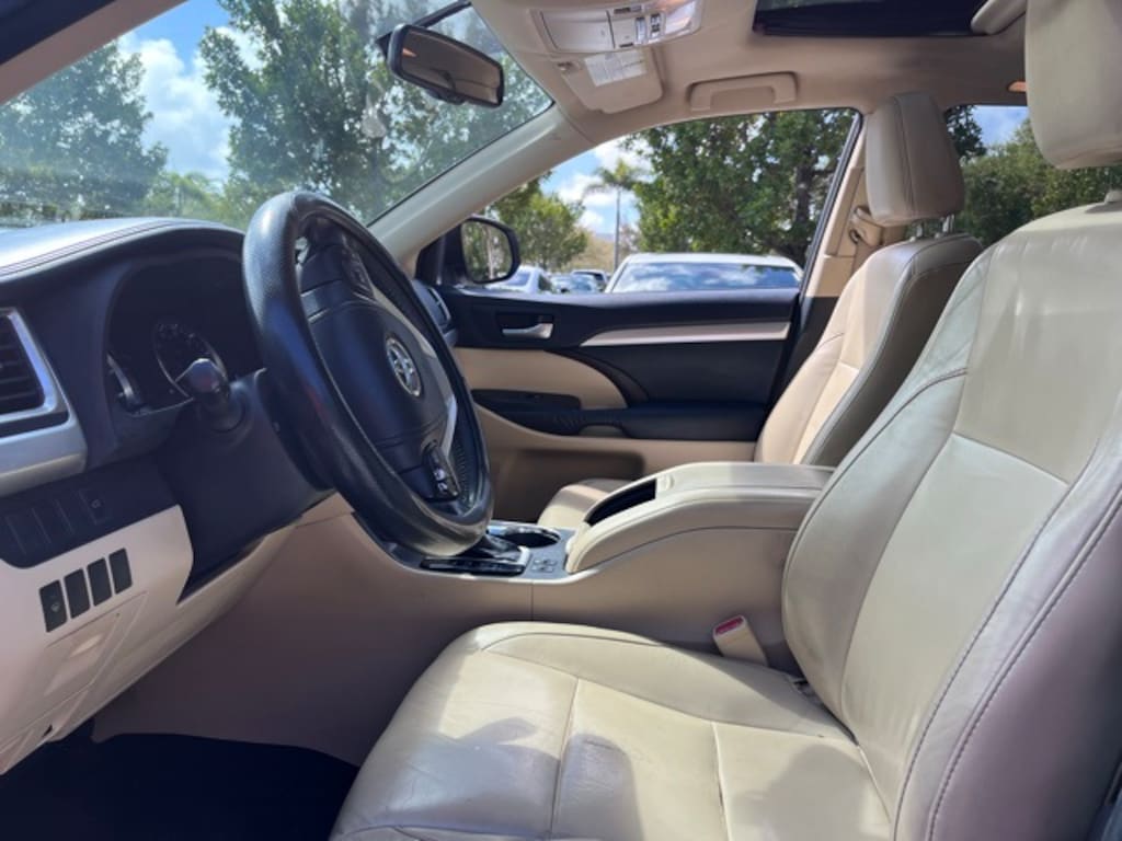 Used 2015 Toyota Highlander XLE V6 SUV