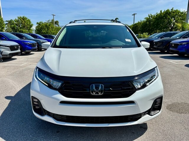 2025 Honda Odyssey Touring photo 2