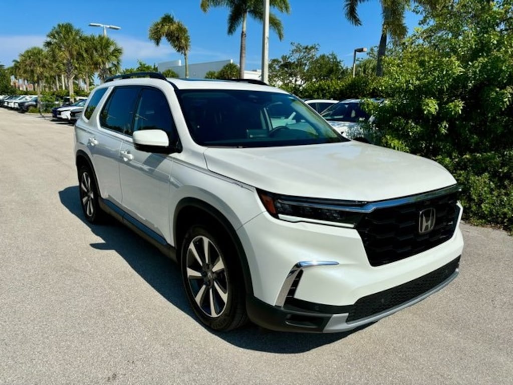 New 2025 Honda Pilot Elite SUV