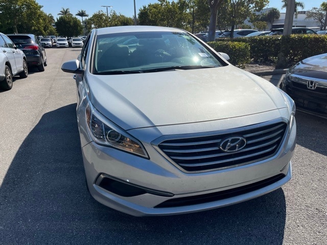 2016 Hyundai Sonata SE