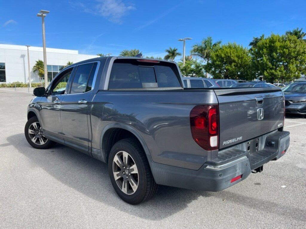 Certified 2018 Honda Ridgeline RTL-E Truck Crew Cab