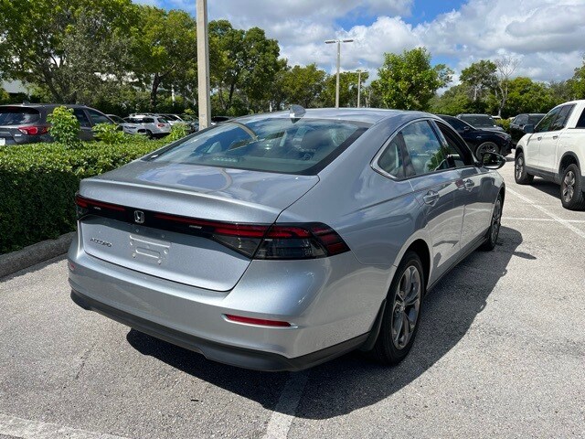2023 Honda Accord EX photo 3