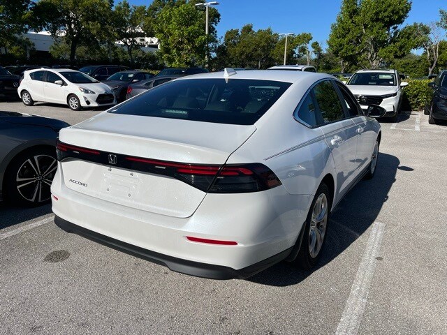 2024 Honda Accord LX photo 4