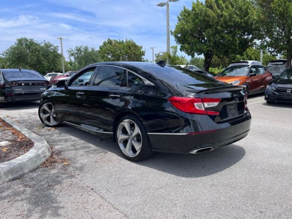 Used 2018 Honda Accord Touring Sedan