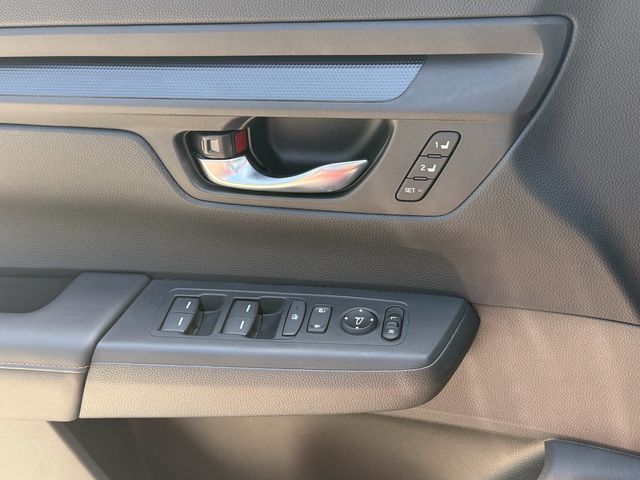 2025 Honda CR-V Sport-L - Photo 28