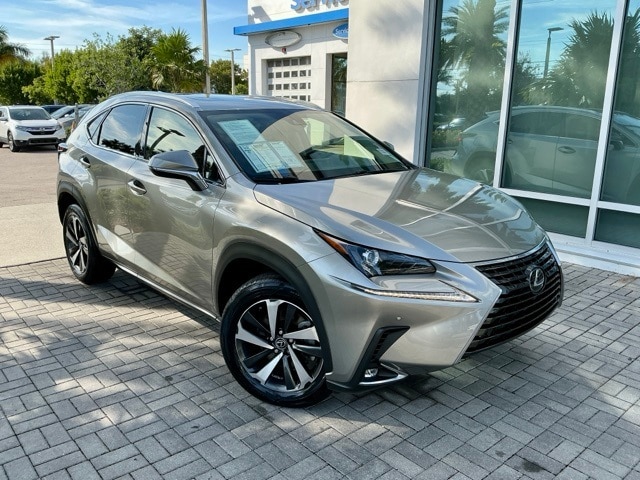 2020 Lexus NX 300's photo