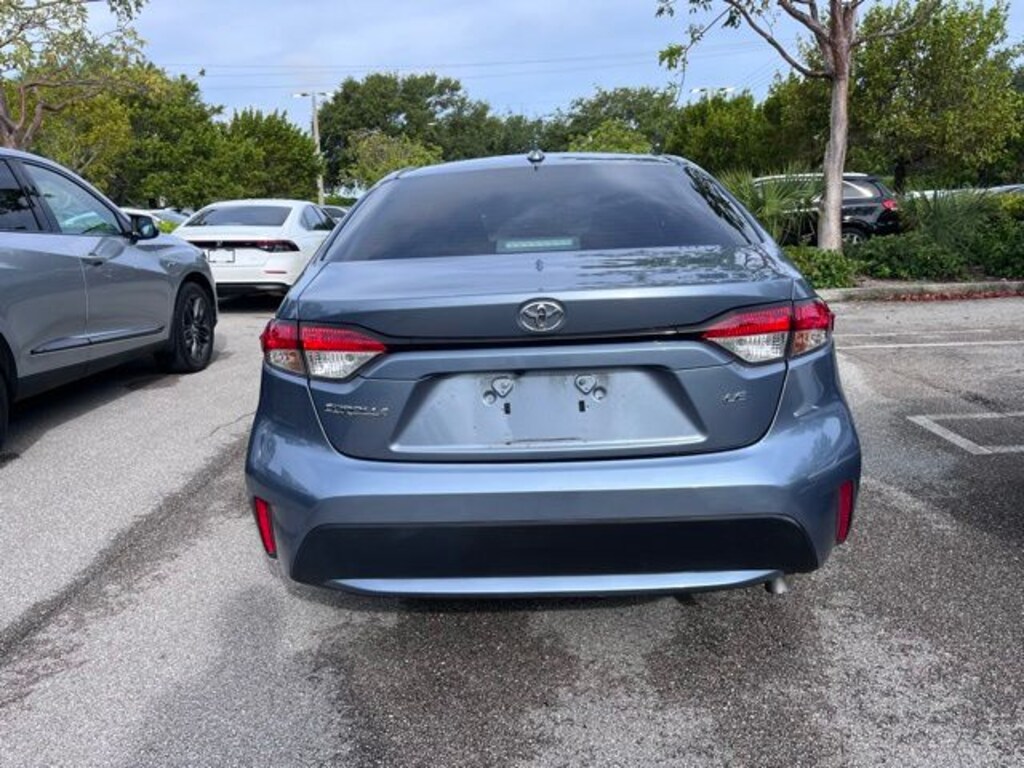 Used 2022 Toyota Corolla LE Sedan