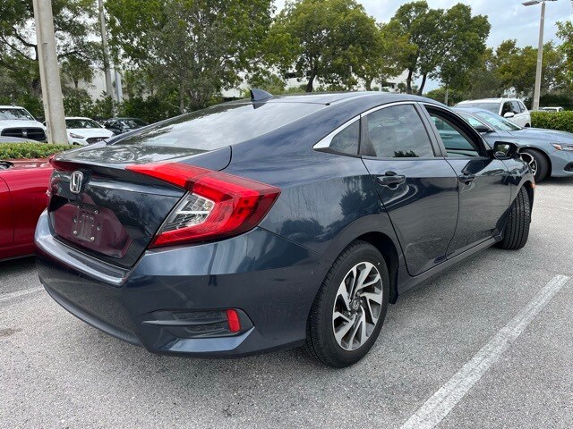 2017 Honda Civic EX photo 3