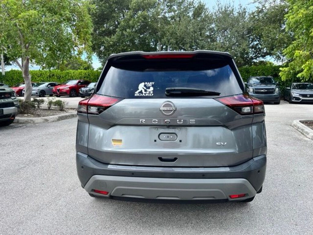 Used 2022 Nissan