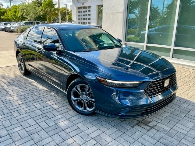 2023 Honda Accord EX's photo