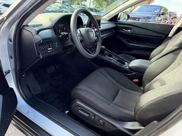 2023 Honda Accord EX - Photo 12