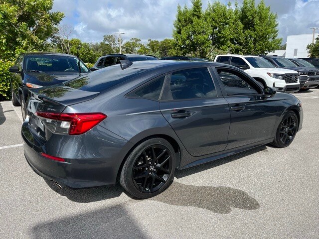2023 Honda Civic Sport photo 3