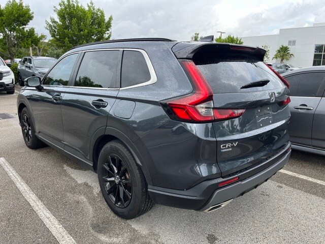 2023 Honda CR-V Hybrid Sport photo 2