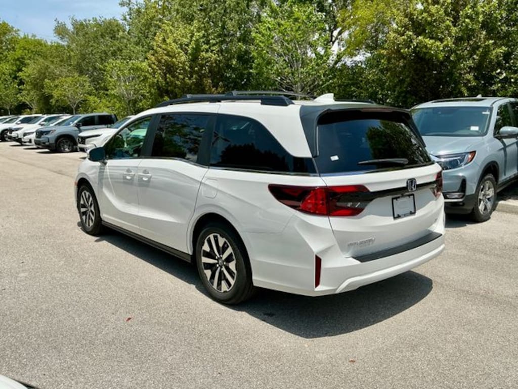 New 2026 Honda Odyssey EX-L Van Passenger