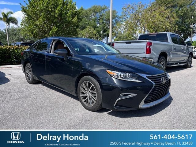 2017 Lexus ES 350 350's photo