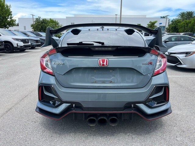 2021 Honda Civic Type R Touring Hatchback photo 2