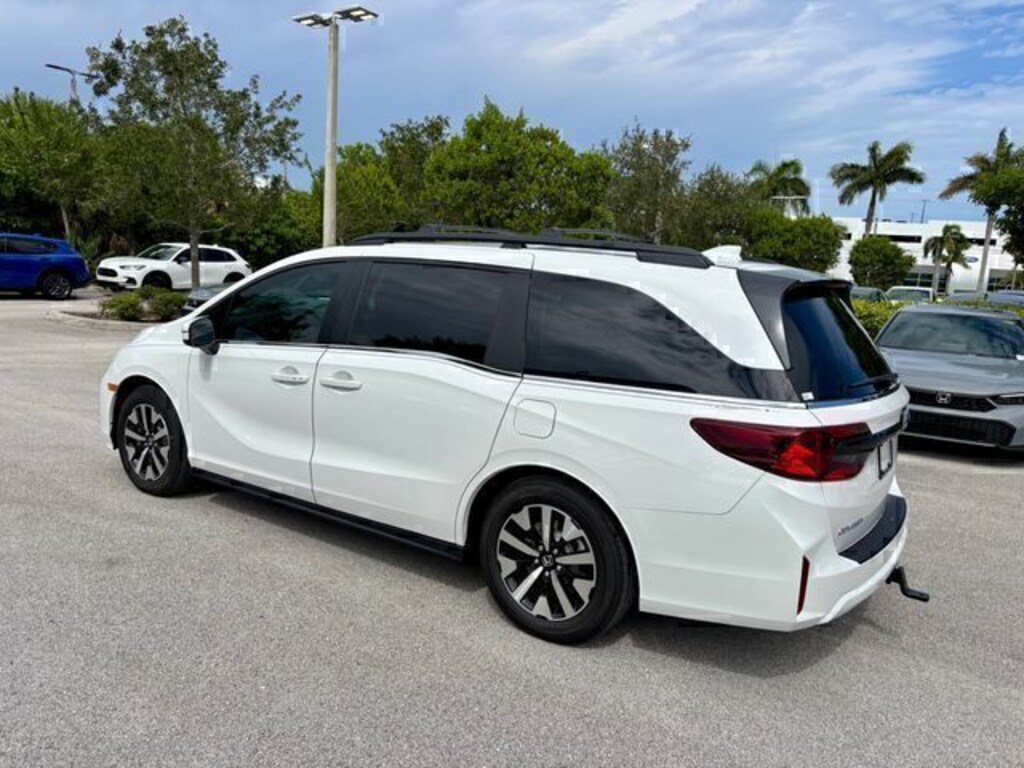 New 2026 Honda Odyssey EX-L Van Passenger