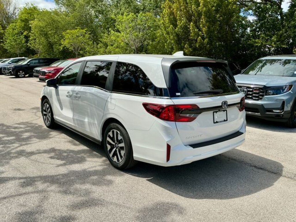 New 2026 Honda Odyssey EX-L Van Passenger