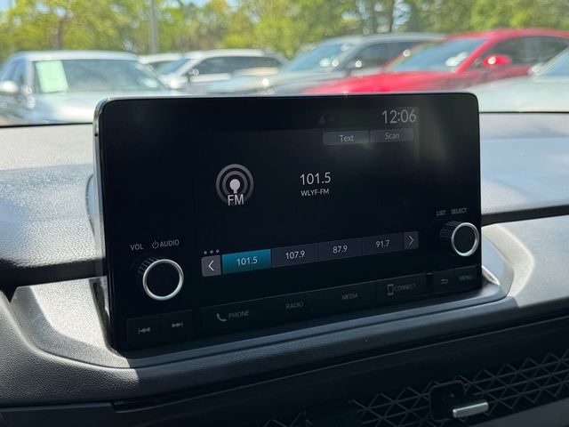 2025 Honda Accord SE - Photo 23
