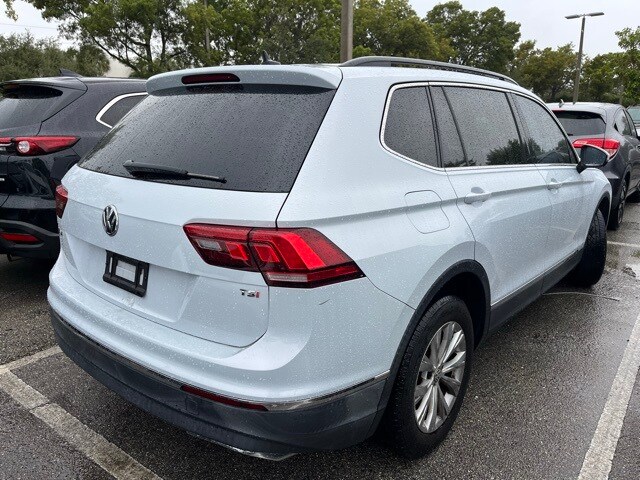 2018 Volkswagen Tiguan SE photo 3