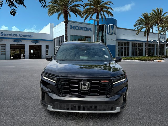Certified 2025 Honda Pilot TrailSport SUV