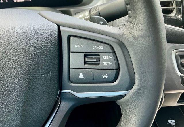2025 Honda Ridgeline Sport - Photo 26