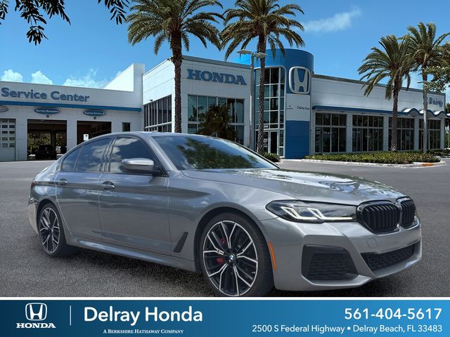  BMW 530i
