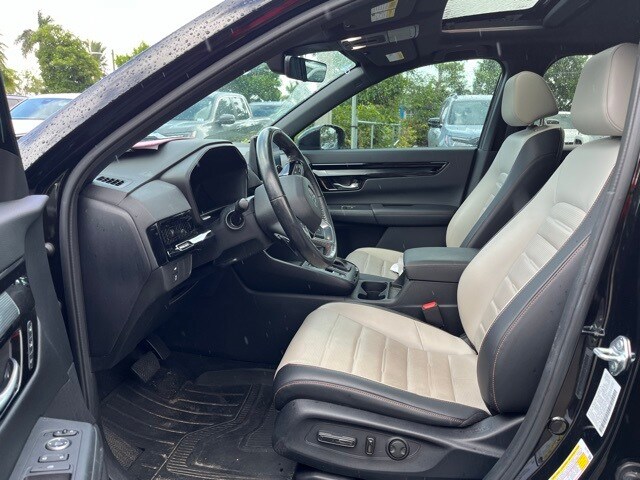 2024 Honda CR-V Hybrid Sport Touring photo 2