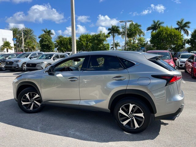 2020 Lexus NX 300 Premium photo 3